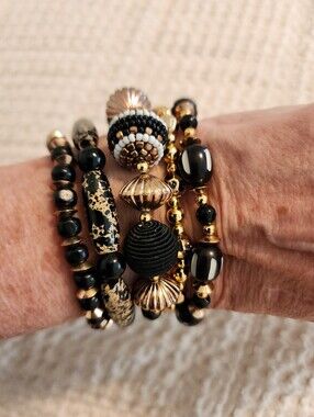 Black and Gold Beaded 5 Strand Stretch Bracelet Set Bohemian